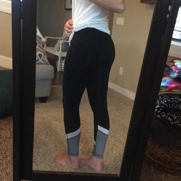 Black grey and white designed leggings - Picture 2 of 2